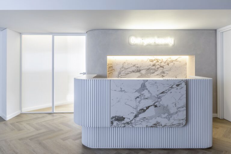 6X3A3482 copy 1 min 768x512